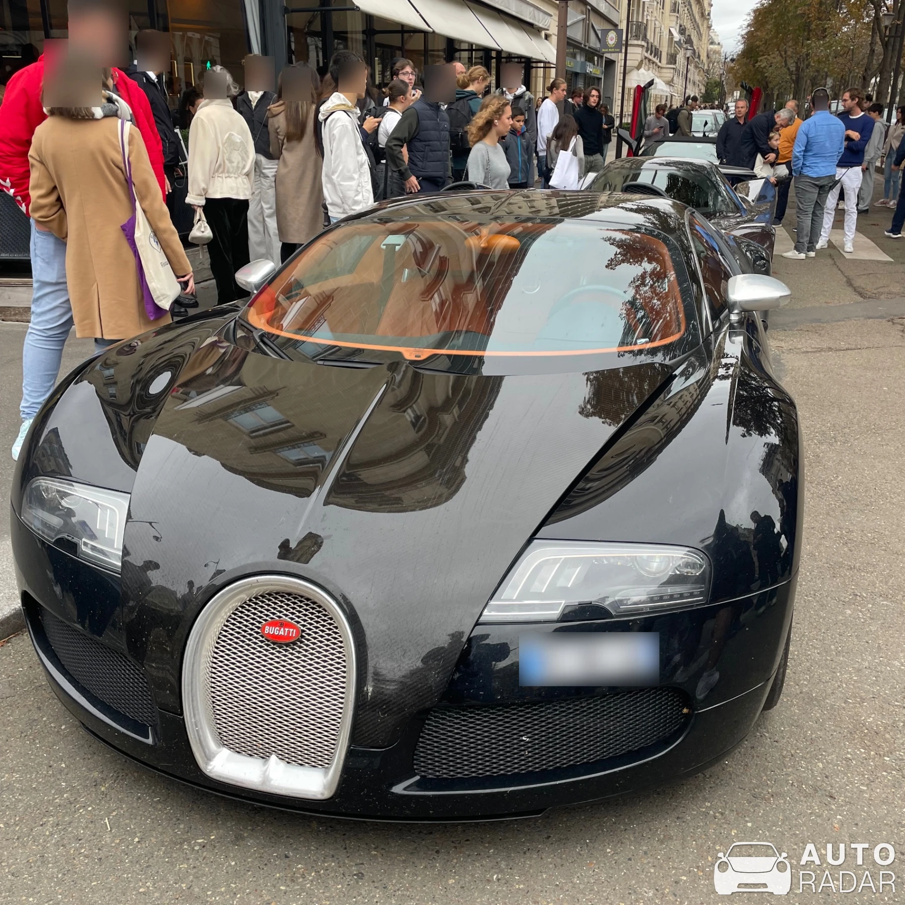 Bugatti Veyron 16.4 Sang Noir spotted in Paris
