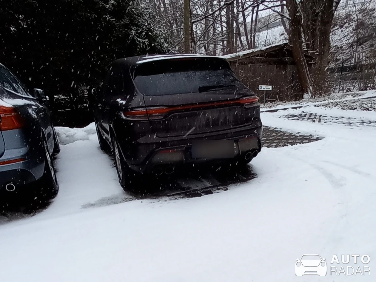 Porsche Macan spotted in Zwönitz, Germany