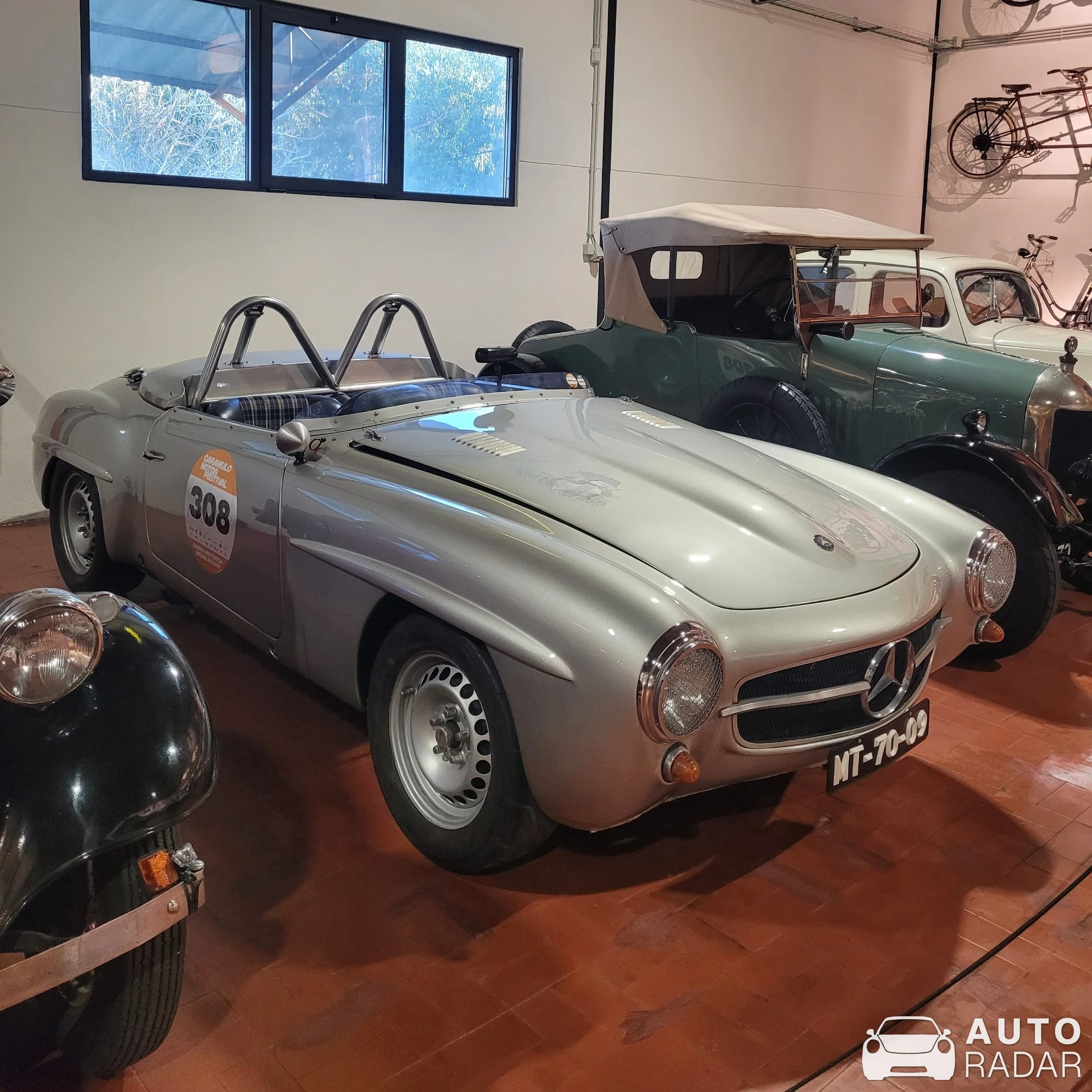 Mercedes-Benz 190 SL Rennsport spotted in Paris