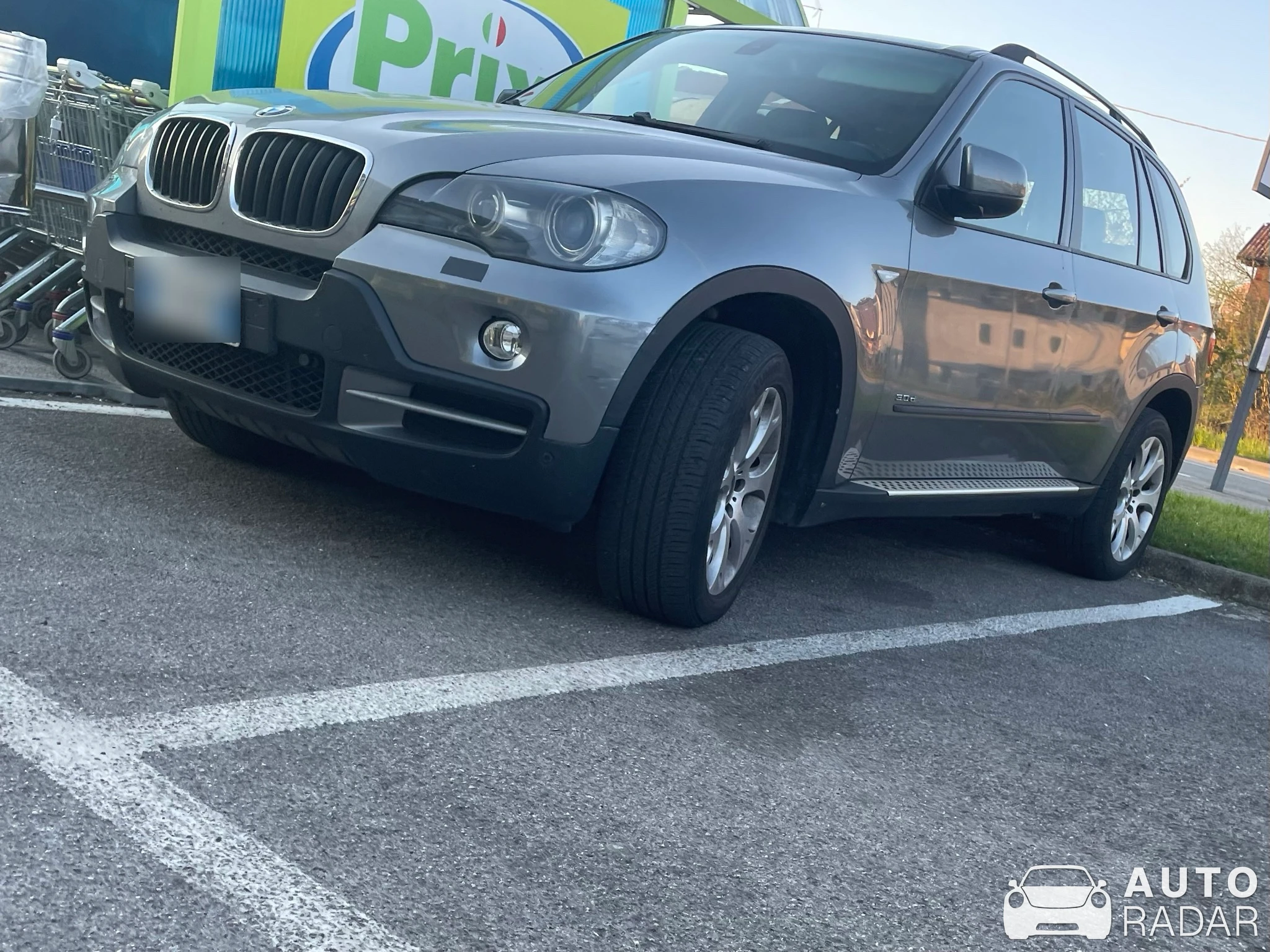 BMW X5 M50d E70 spotted in Martellago