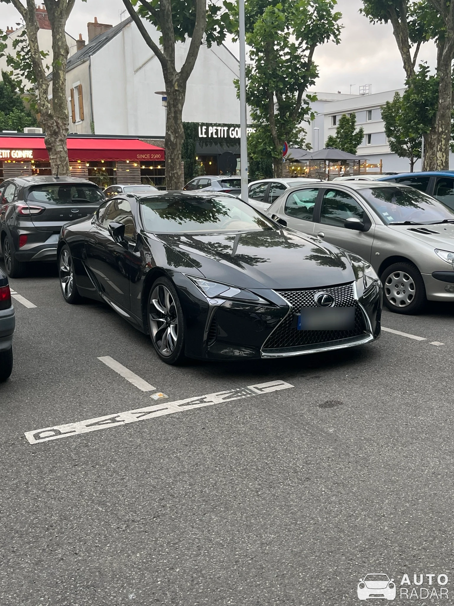 Lexus LC 500h spotted in Saint-Nazaire