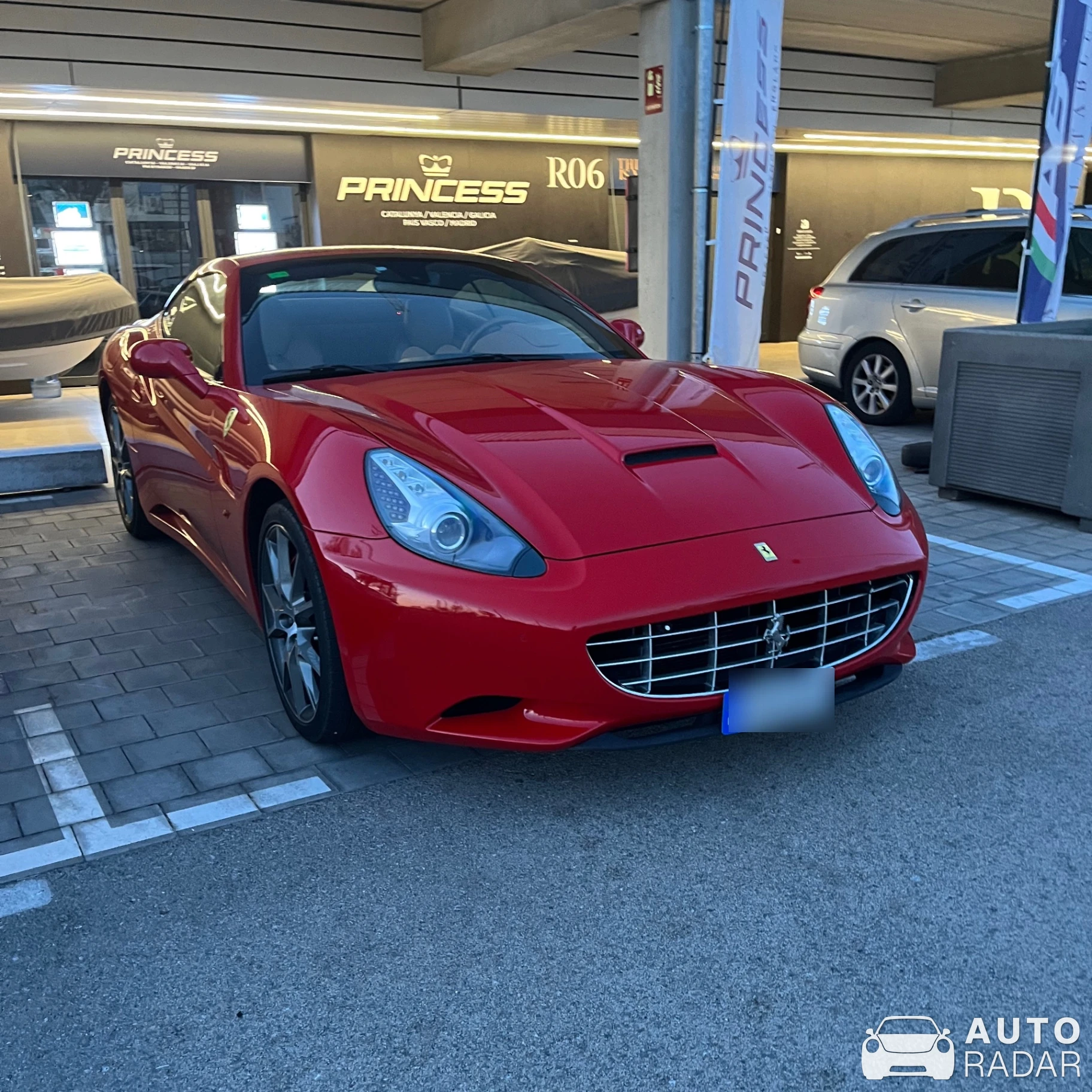 Ferrari California spotted in Barcelona, Spain