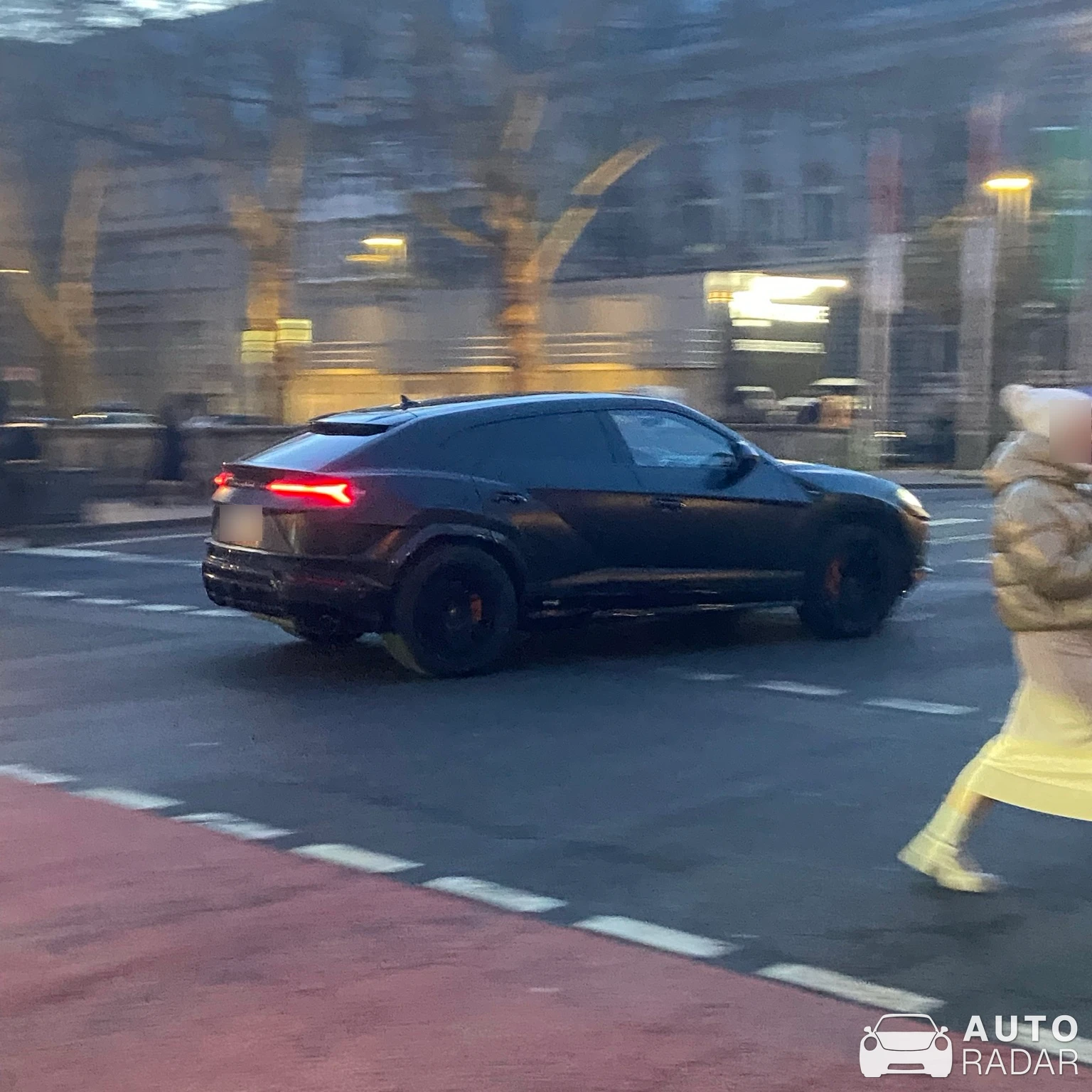 Lamborghini Urus S spotted in Düsseldorf, Deutschland