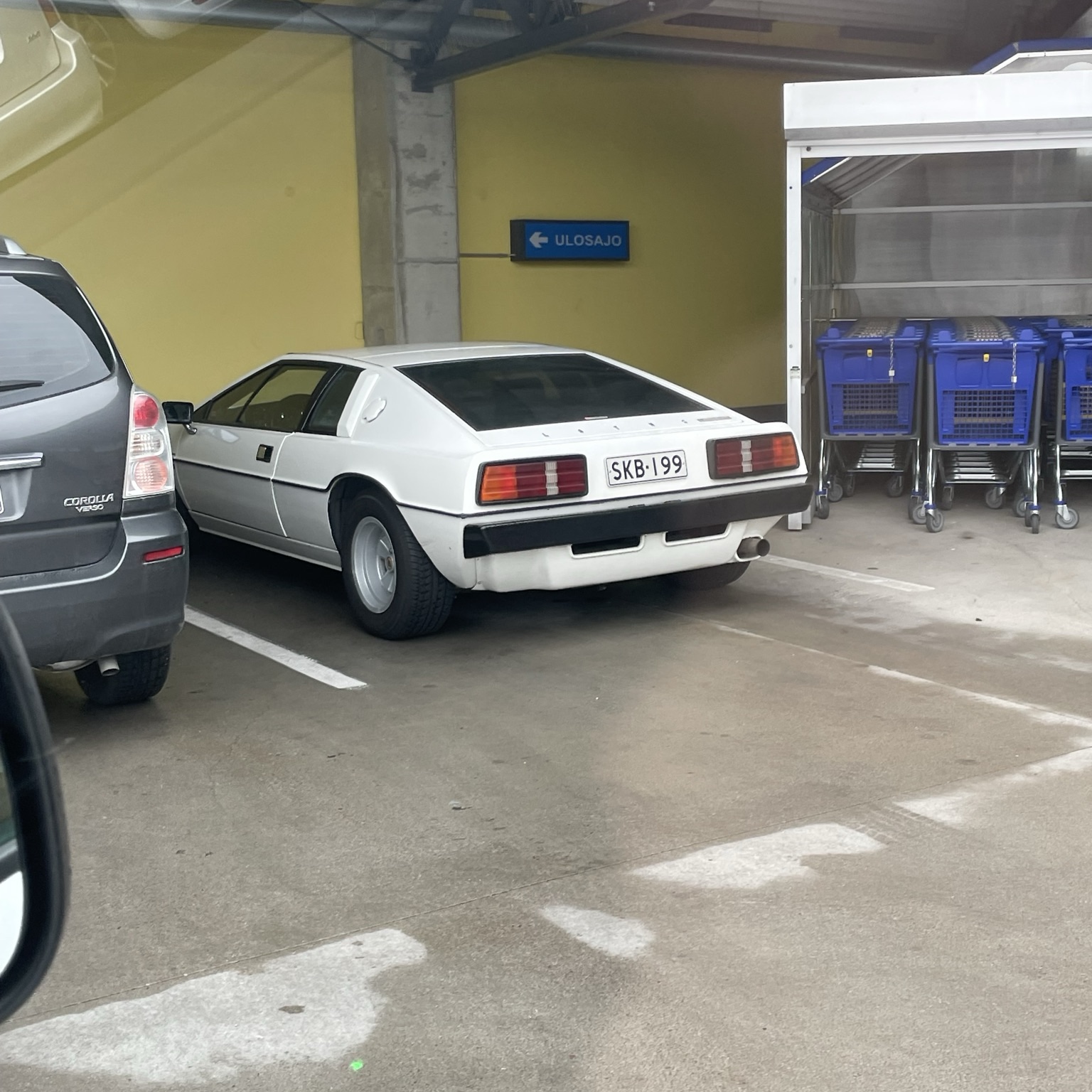 Lotus Esprit S2