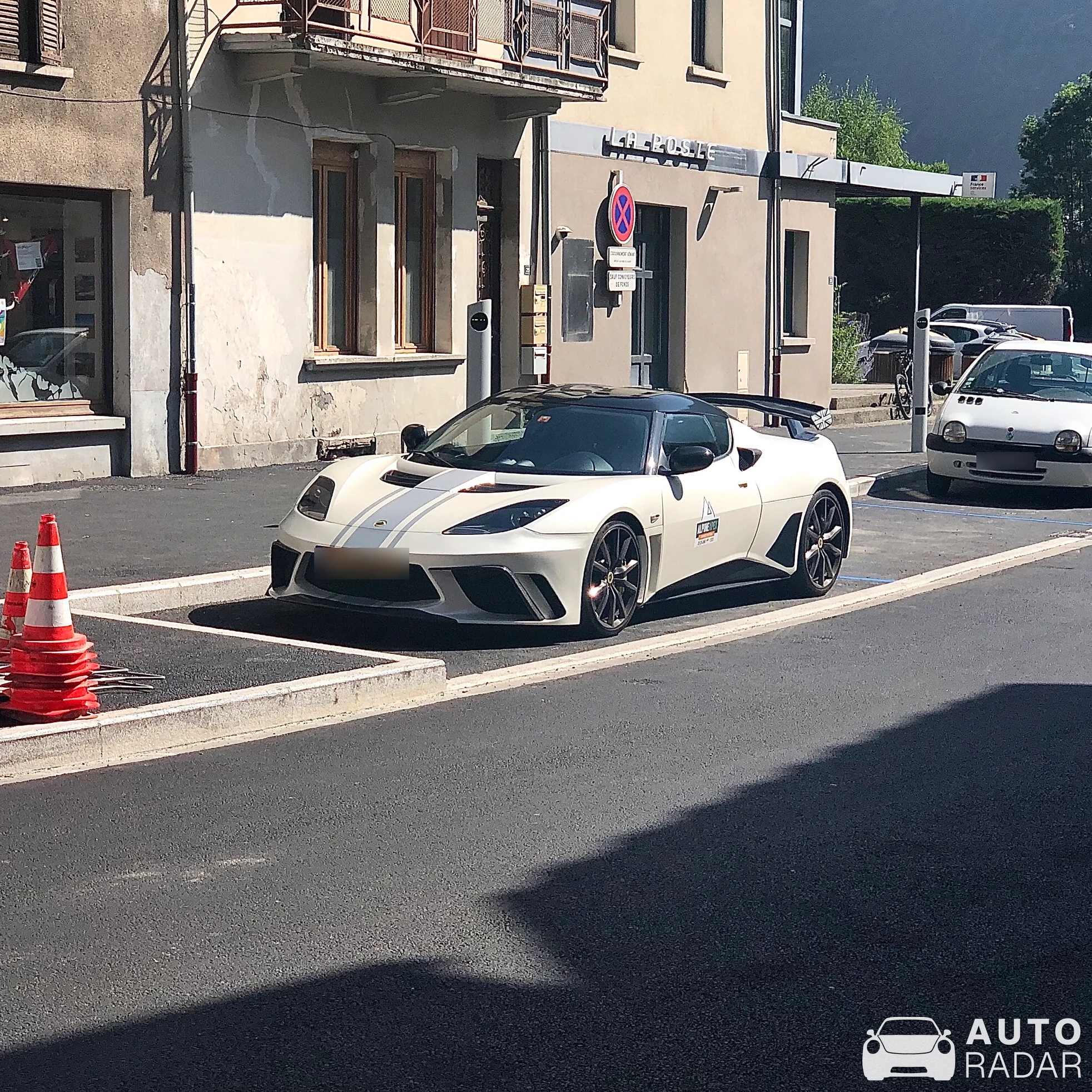 Lotus Evora GTE spotted in Le Bourg-d'Oisans