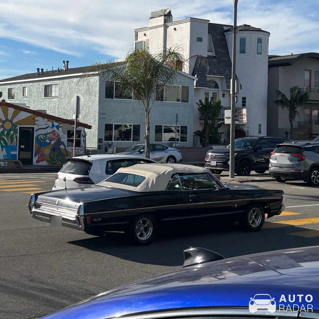 Mercury Park Lane Convertible spotted in Hermosa Beach, United States