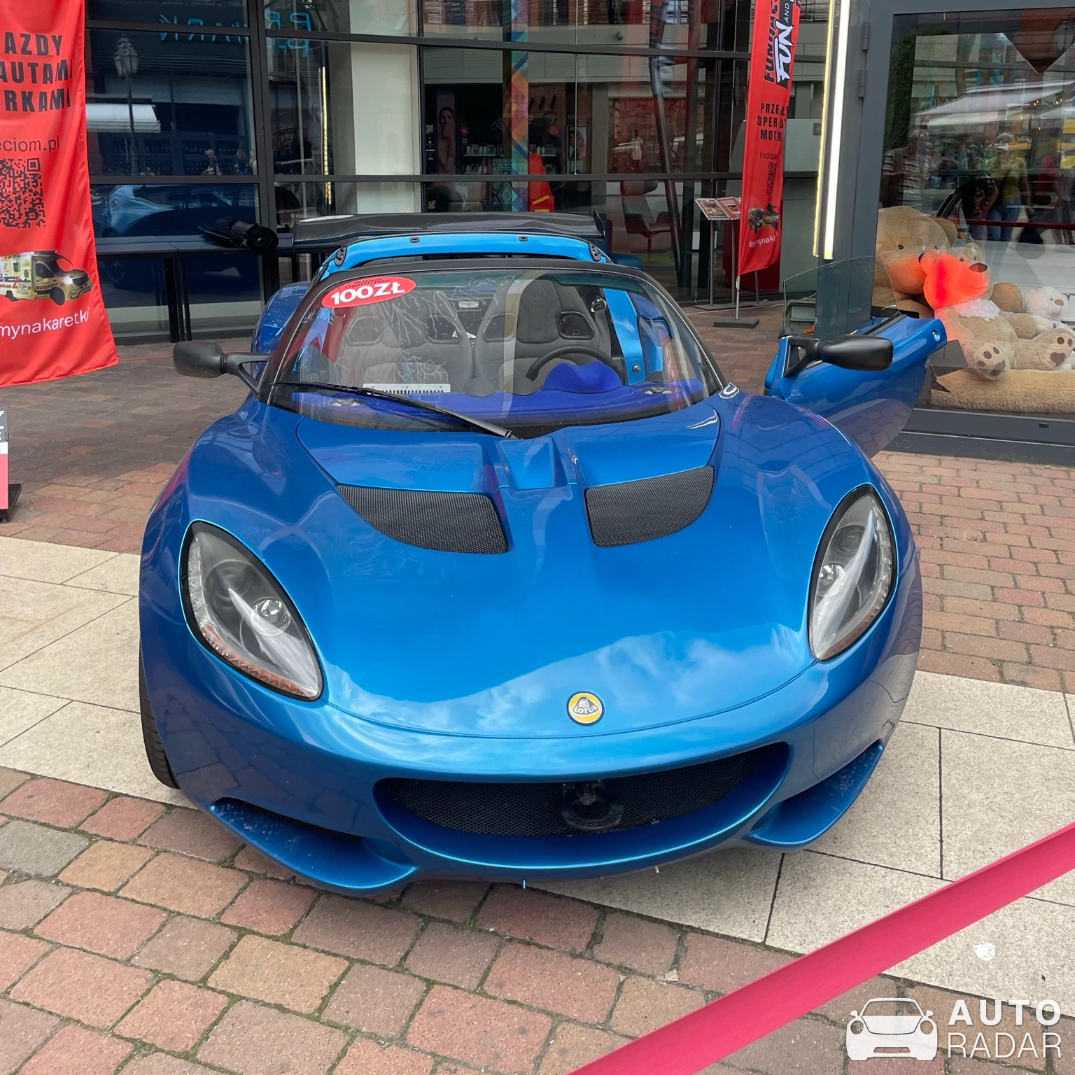 Lotus Elise S3 R spotted in Łódź