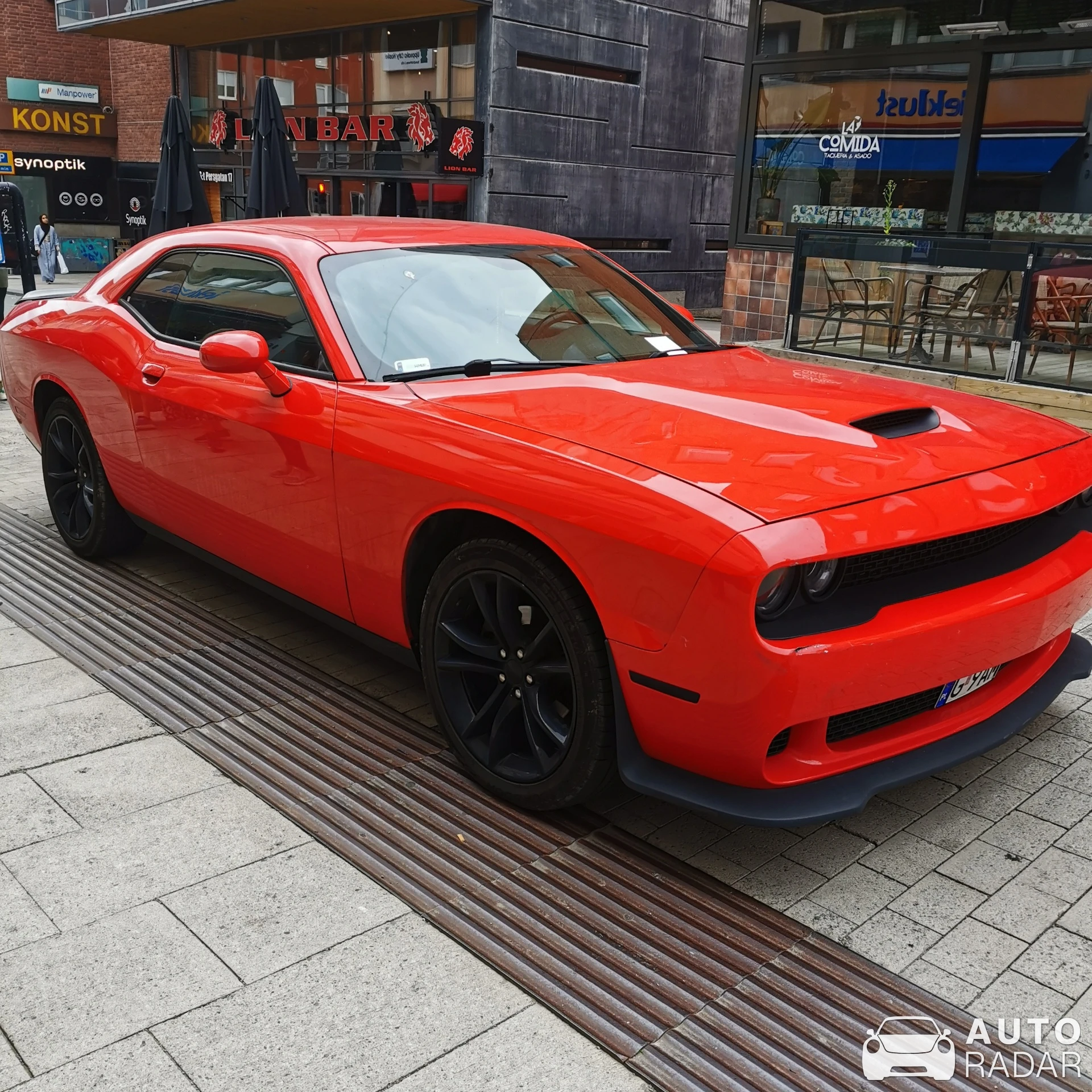Dodge Challenger R/T spotted in Berthåga-Stenhagen-Husbyborg-Librobäck, Sweden