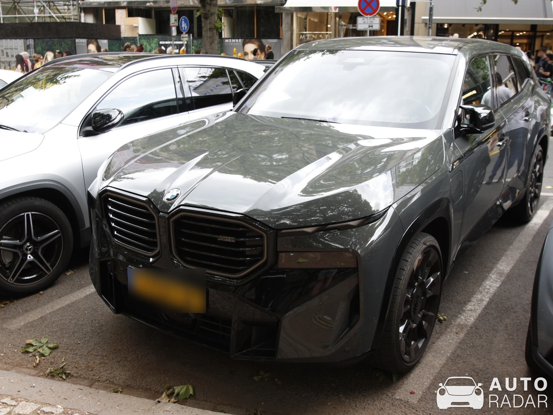BMW XM G09 Label Red Renegade Design spotted in Düsseldorf
