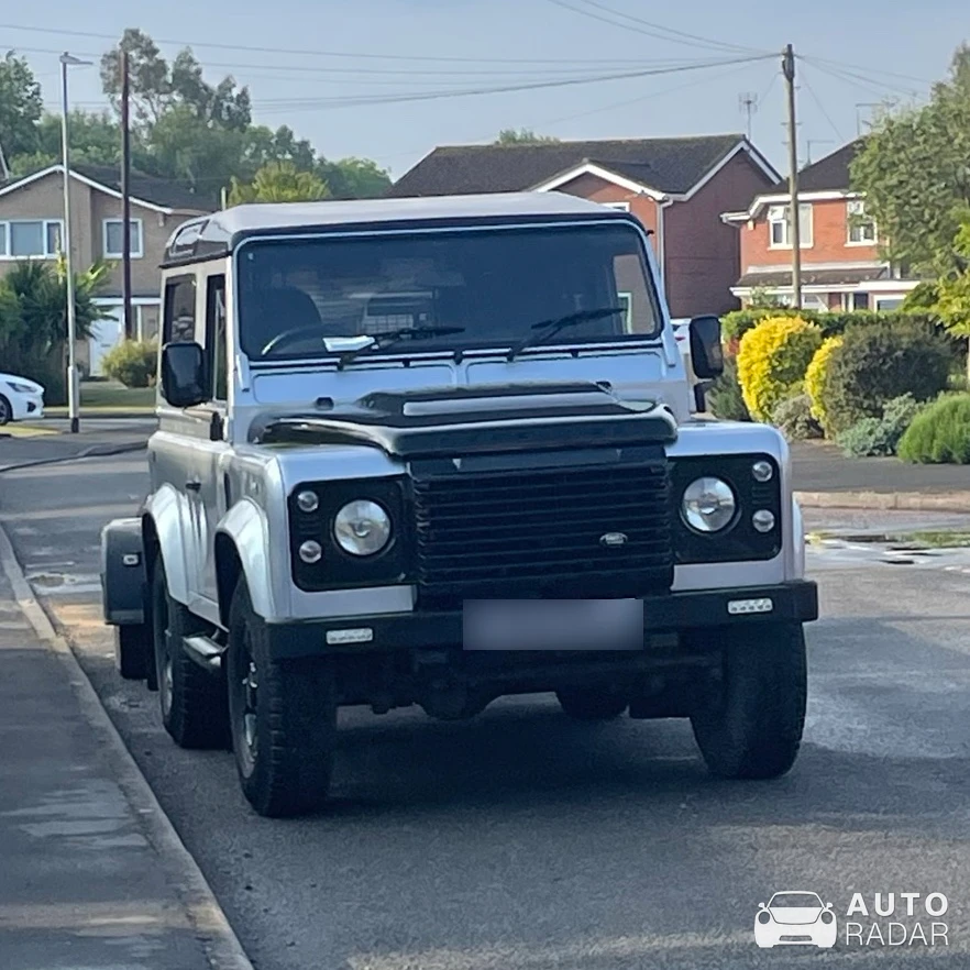Land Rover Defender 90 75th Limited Edition  spotted in Pinchbeck