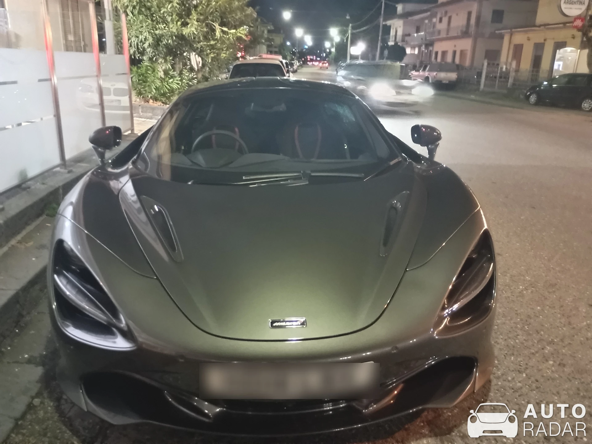 McLaren 720S spotted in Carruba-San Leonardello, Italia