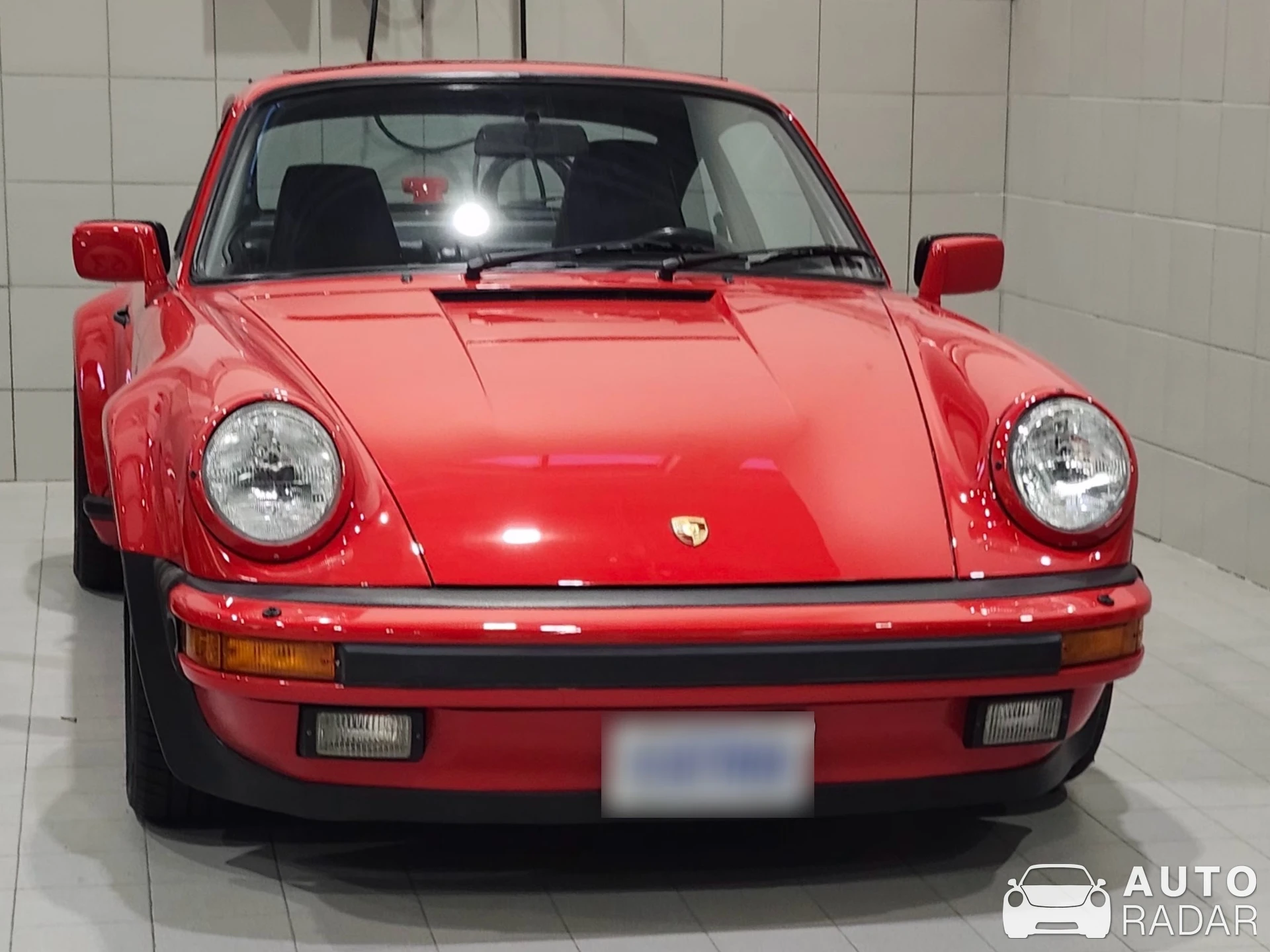 Porsche 930 Turbo spotted in Mississauga, Canada