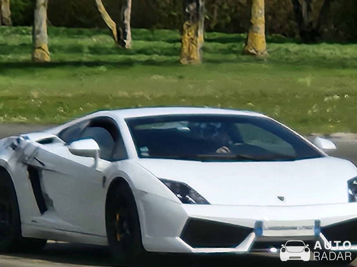 Lamborghini Gallardo LP560-4 spotted in Arras