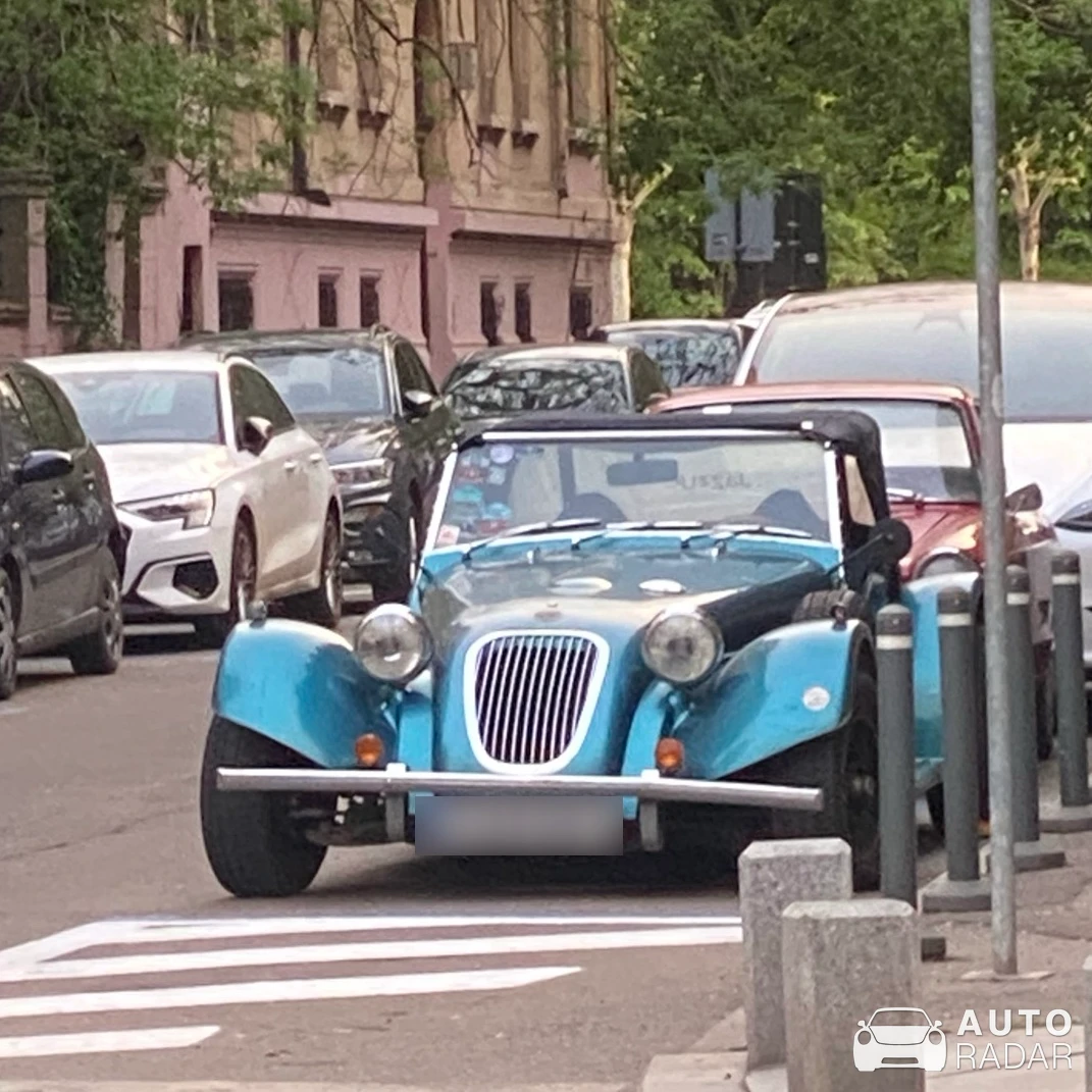Merlin Roadster spotted in București