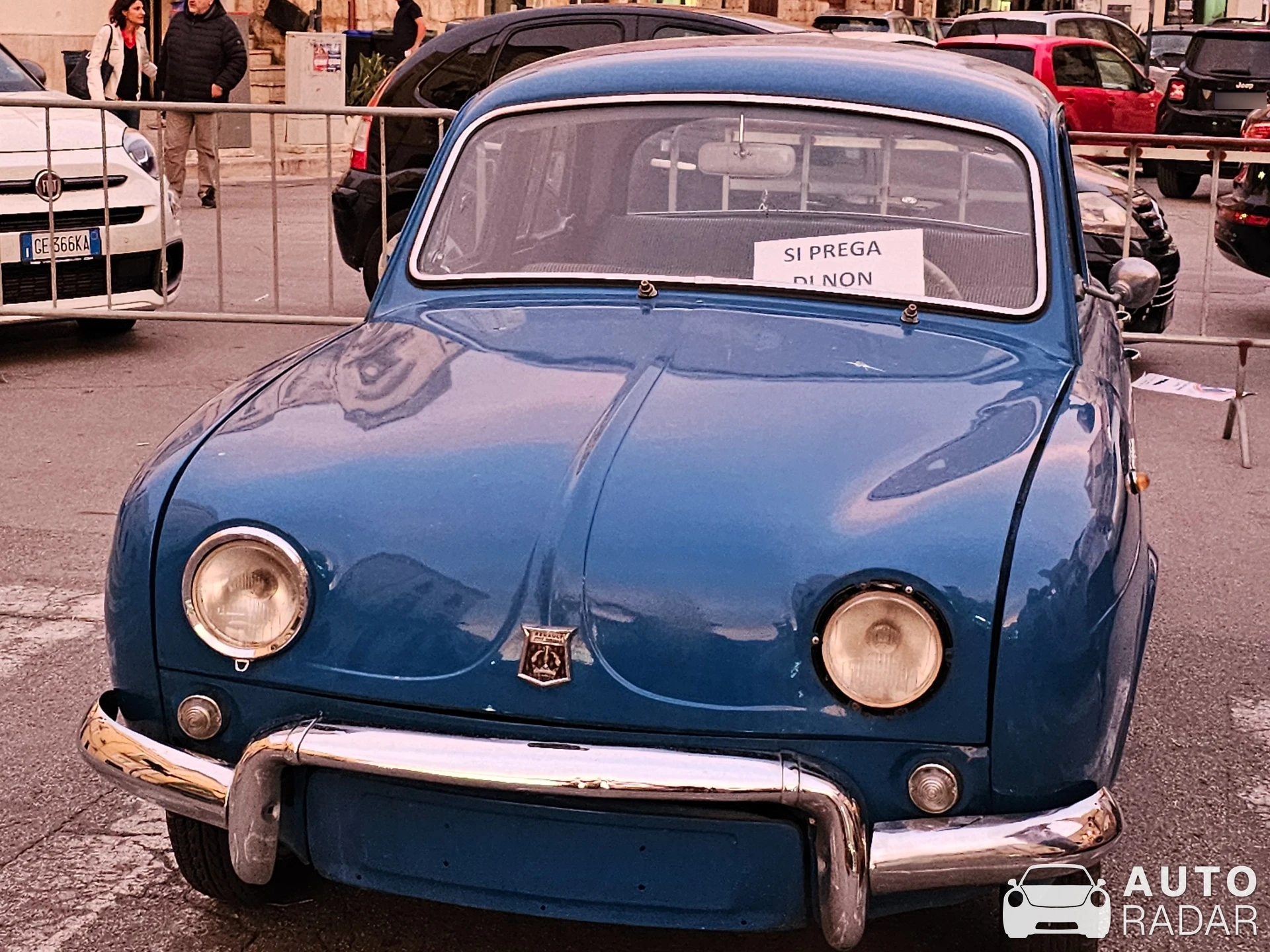 Renault Dauphine Gordini spotted in Modugno