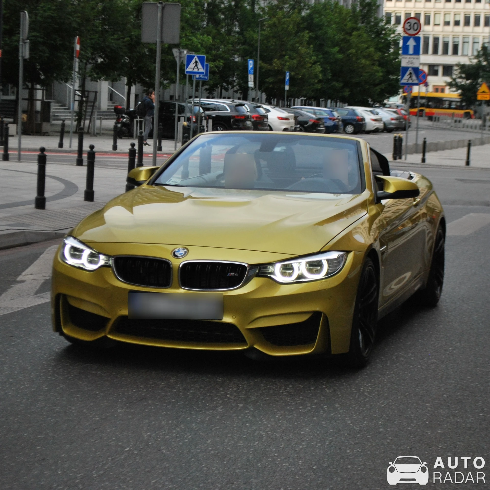 BMW M4 F83 Convertible spotted in Warszawa, Poland