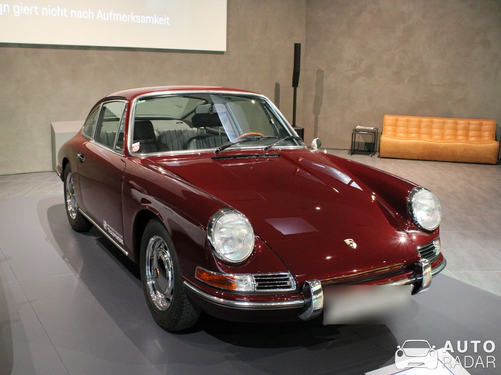 Porsche 911 L spotted in Anger