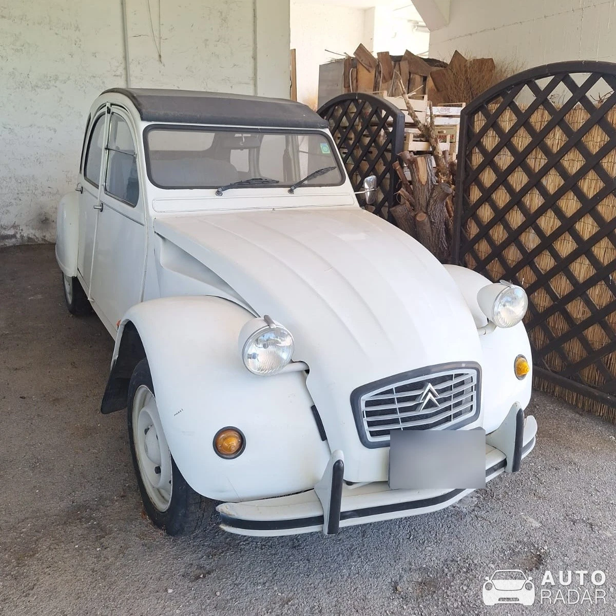 Citroën 2CV6 Special spotted