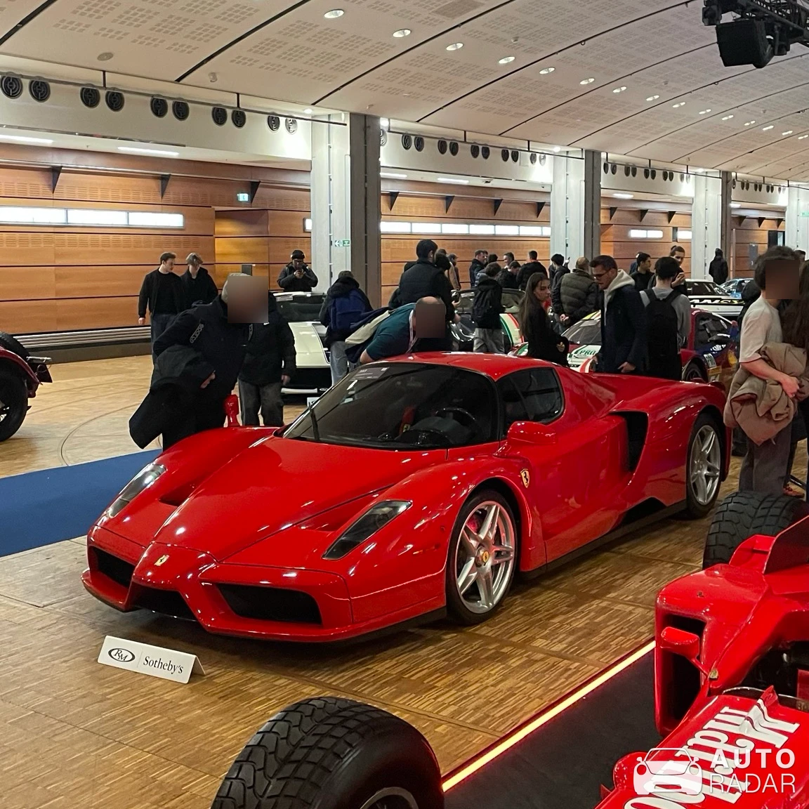 Ferrari Enzo spotted in Paris, France