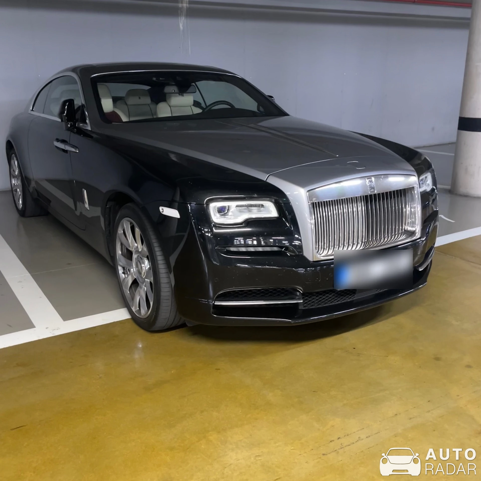Rolls-Royce Wraith Series II spotted in Barcelona, Spain