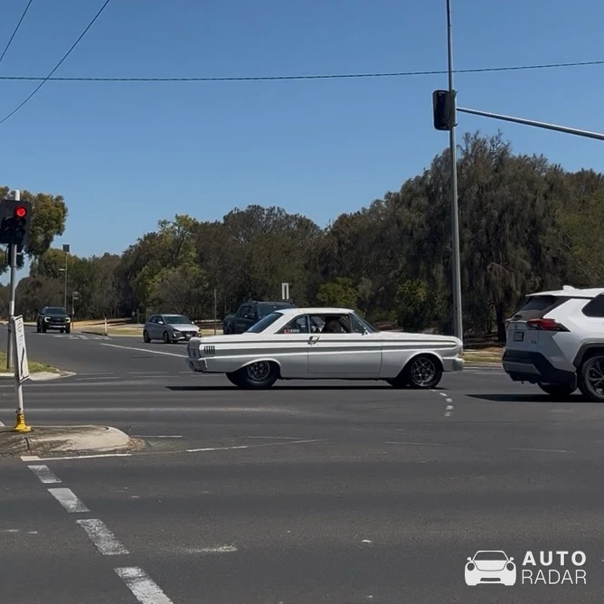 Mercury Comet spotted in Leopold