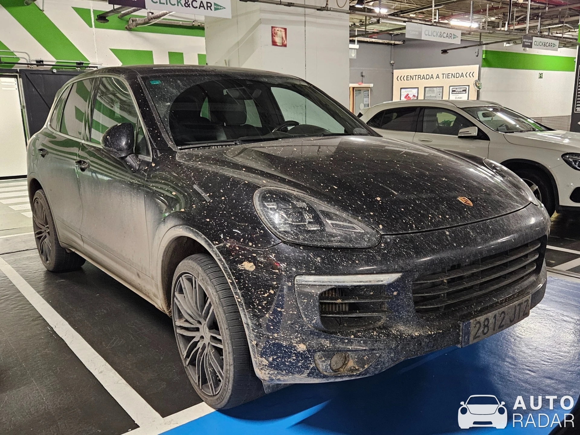 Porsche Cayenne S spotted in Zaragoza, España