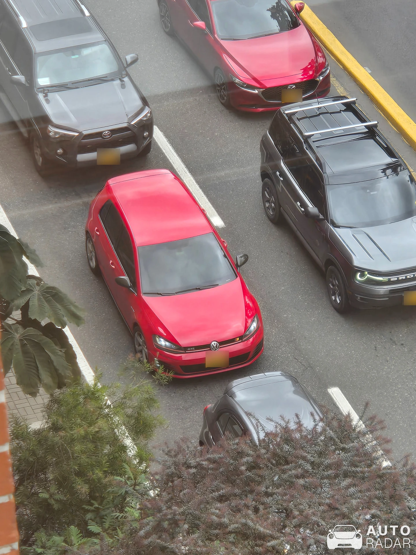 Volkswagen Golf 8.5 GTI spotted in Bogotá, Colombia
