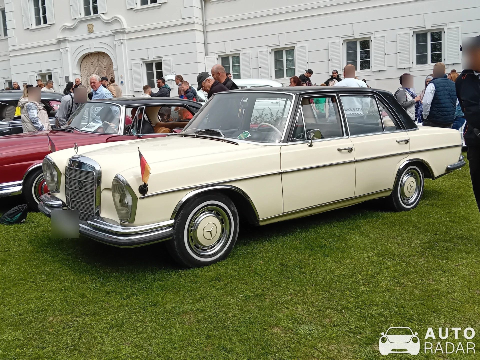 Mercedes-Benz 250S W108 spotted in Gbeľany
