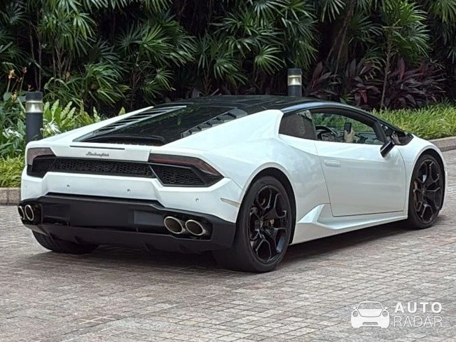 Lamborghini Huracán LP580-2 spotted in Singapore, Singapore