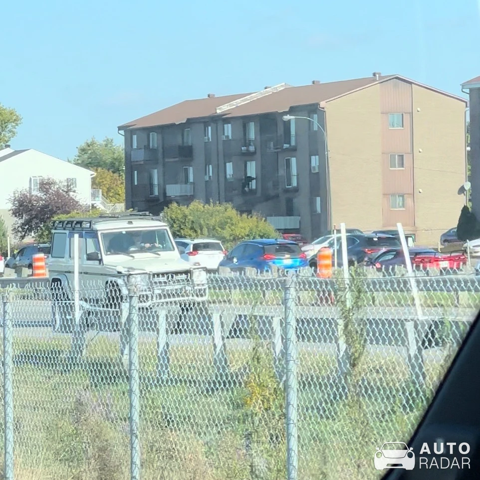 Mercedes-Benz G 63 W463 spotted in Saint-Eustache, Canada