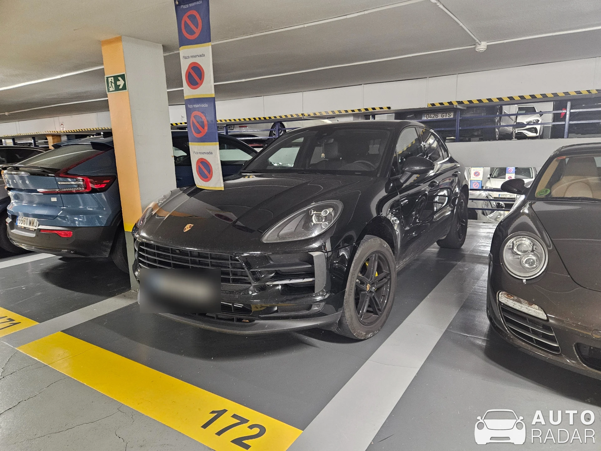 Porsche Macan S spotted in Zaragoza, España