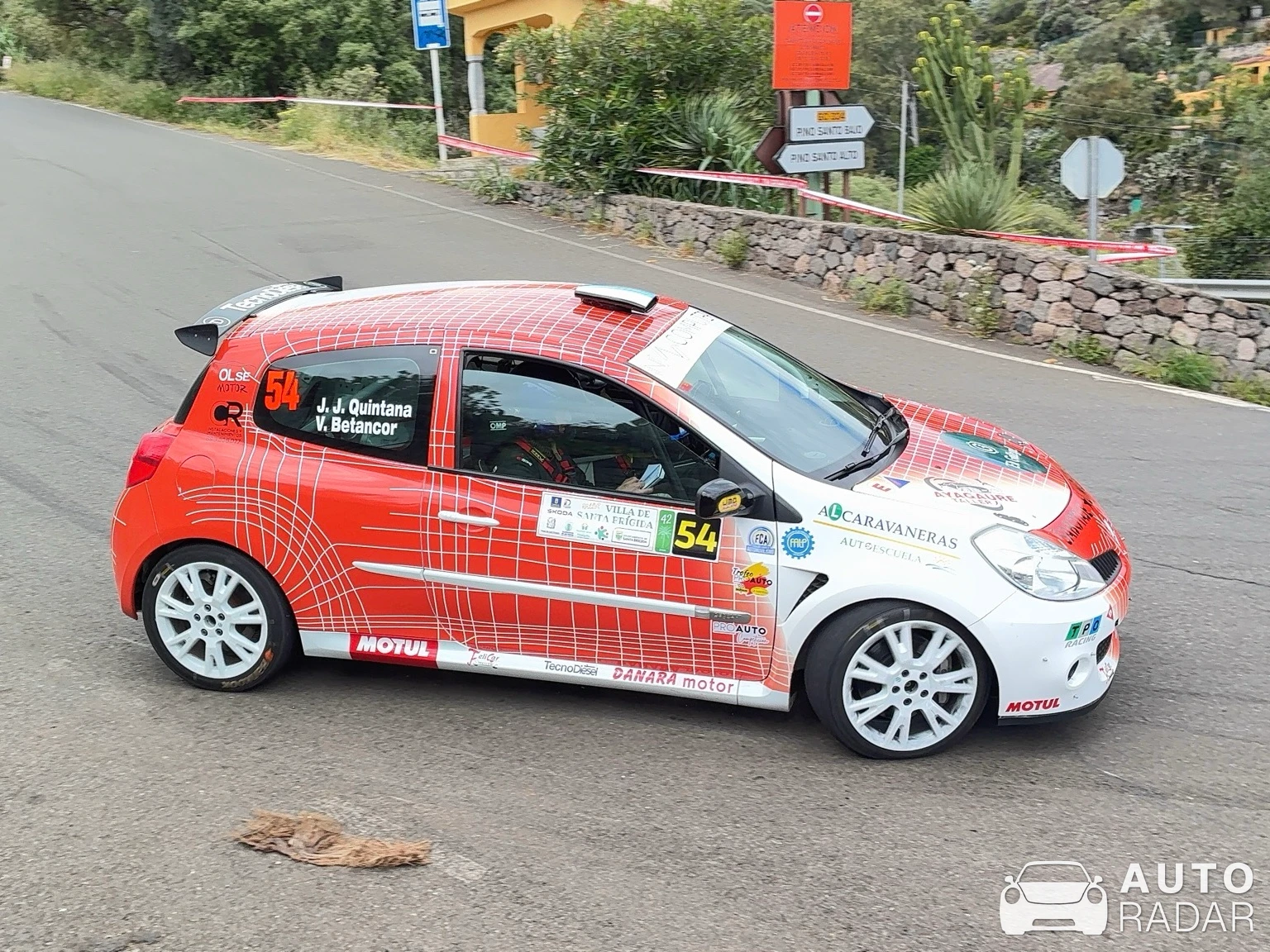 Renault Clio 3 Cup spotted in Las Palmas, España