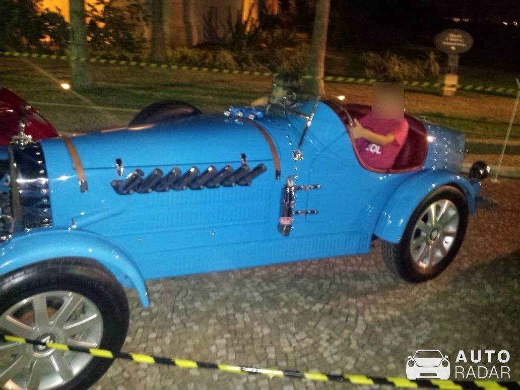 Bugatti Type 35 Replica spotted in Rio de Janeiro