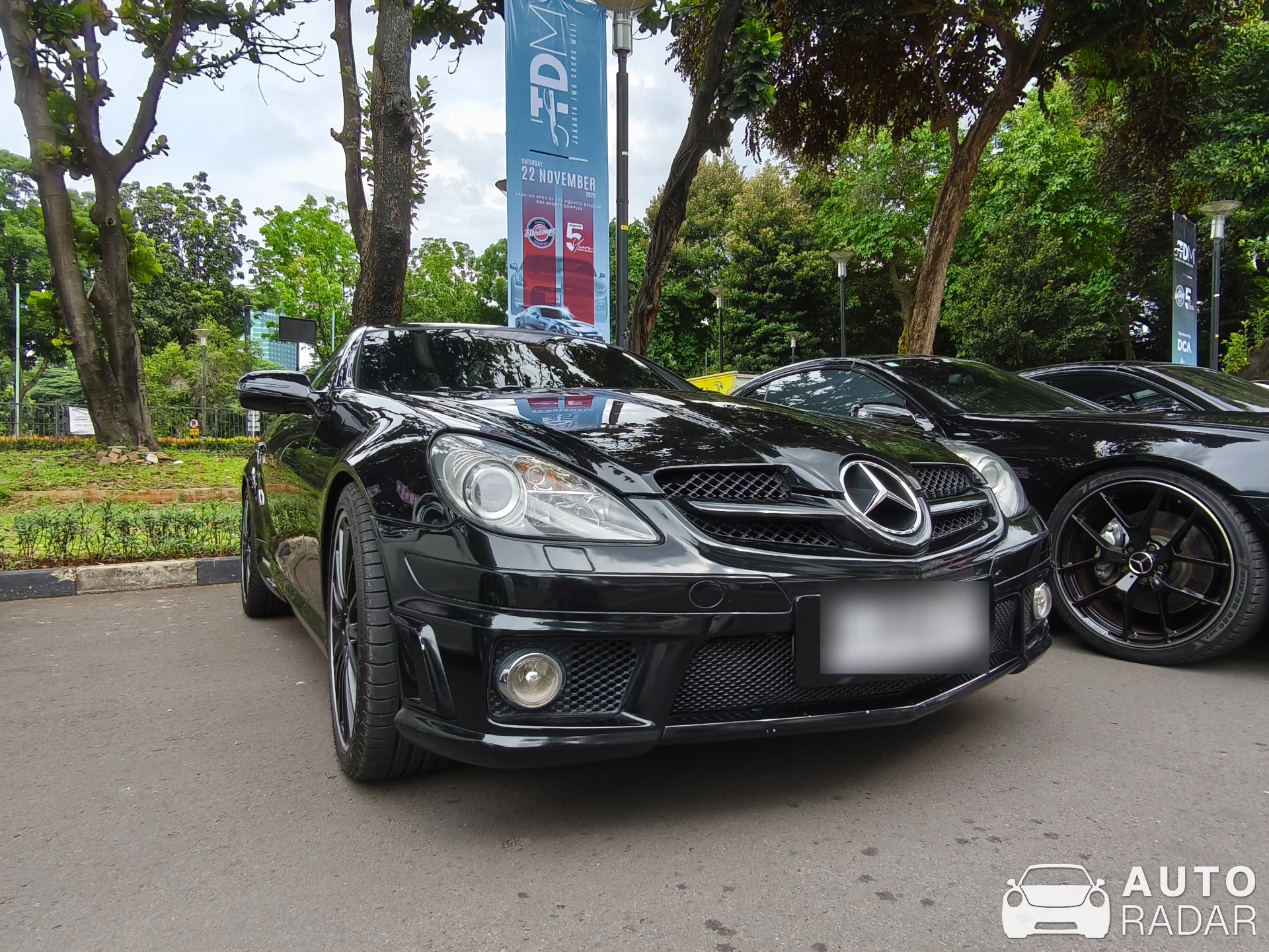 Mercedes-Benz SLK 300 spotted in Jakarta, Indonesia