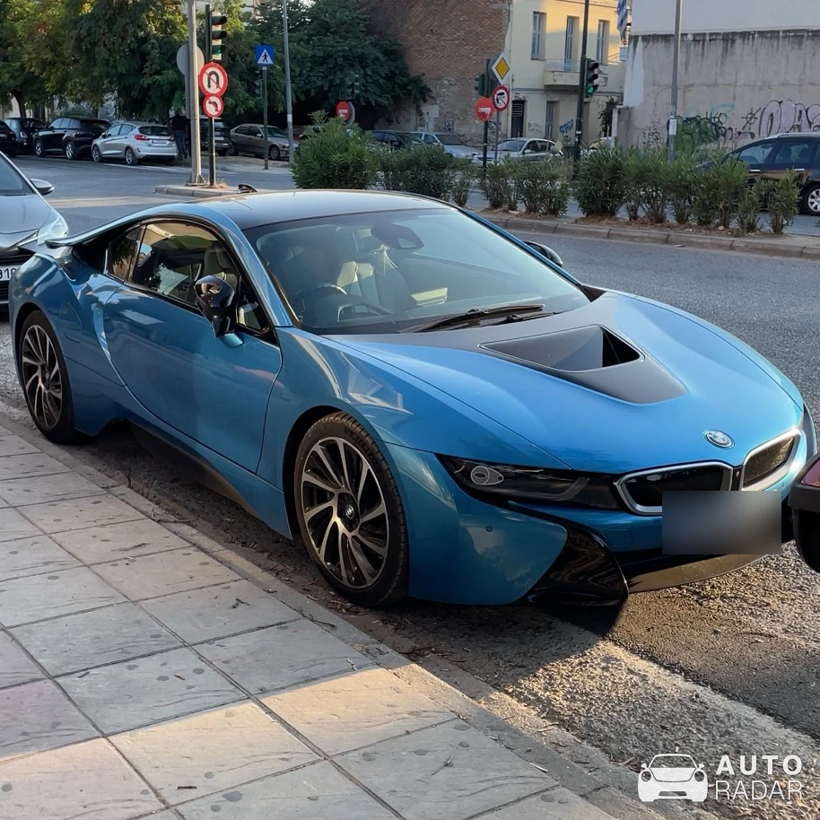 BMW i8 spotted in Patra