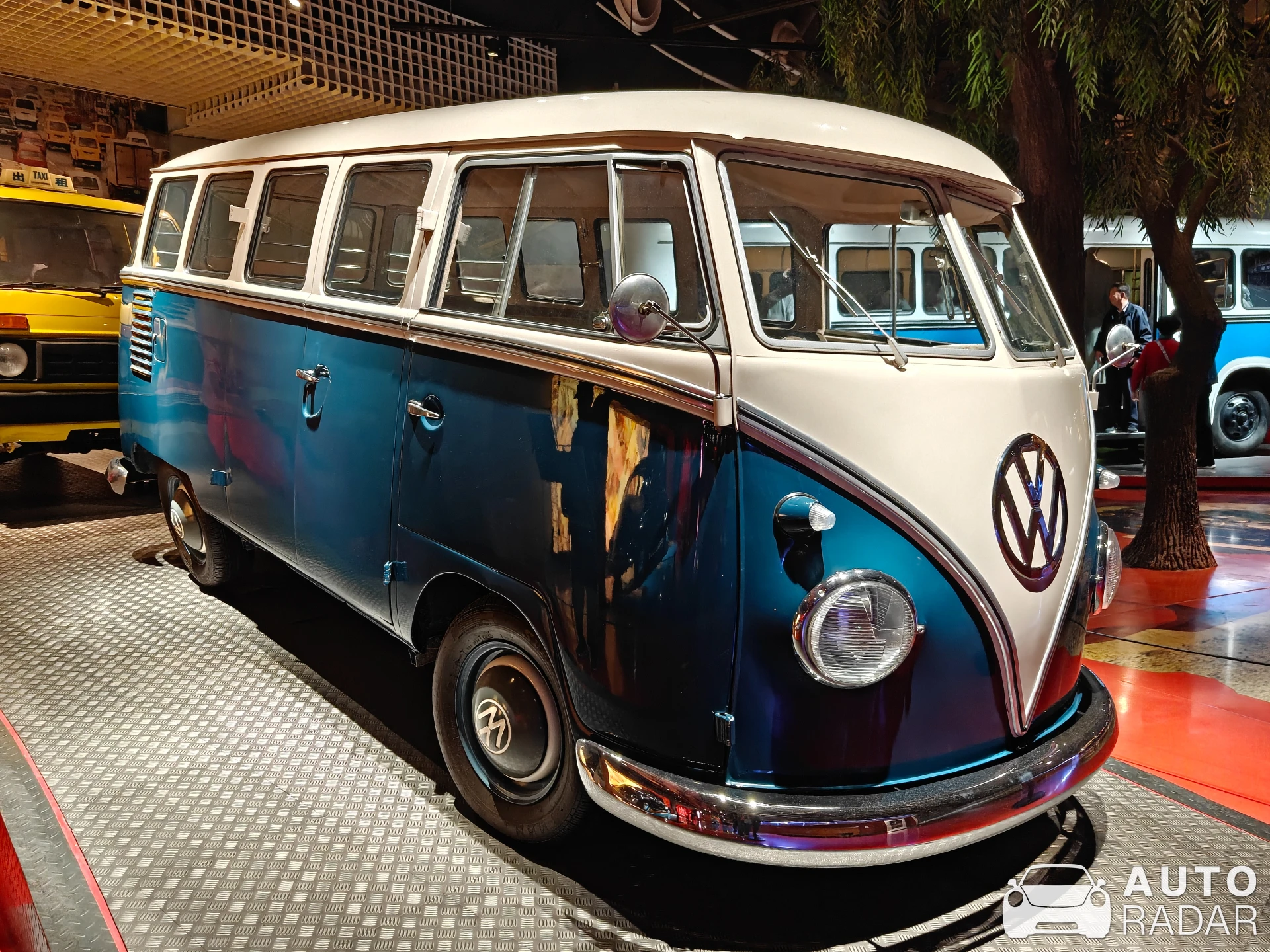 Volkswagen Type 2 (T1) Double Cab Pickup spotted in Beijing