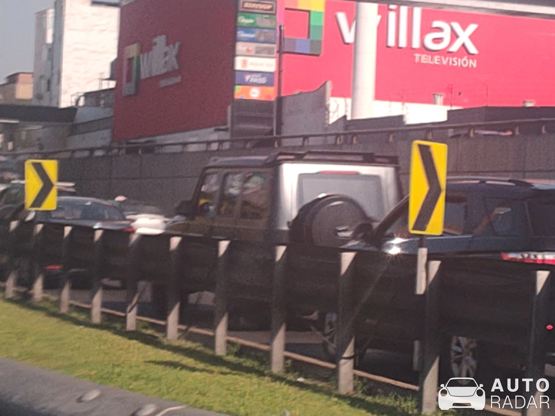 Mercedes-Benz Brabus G 63 AMG B63-620 spotted in Lima, Peru