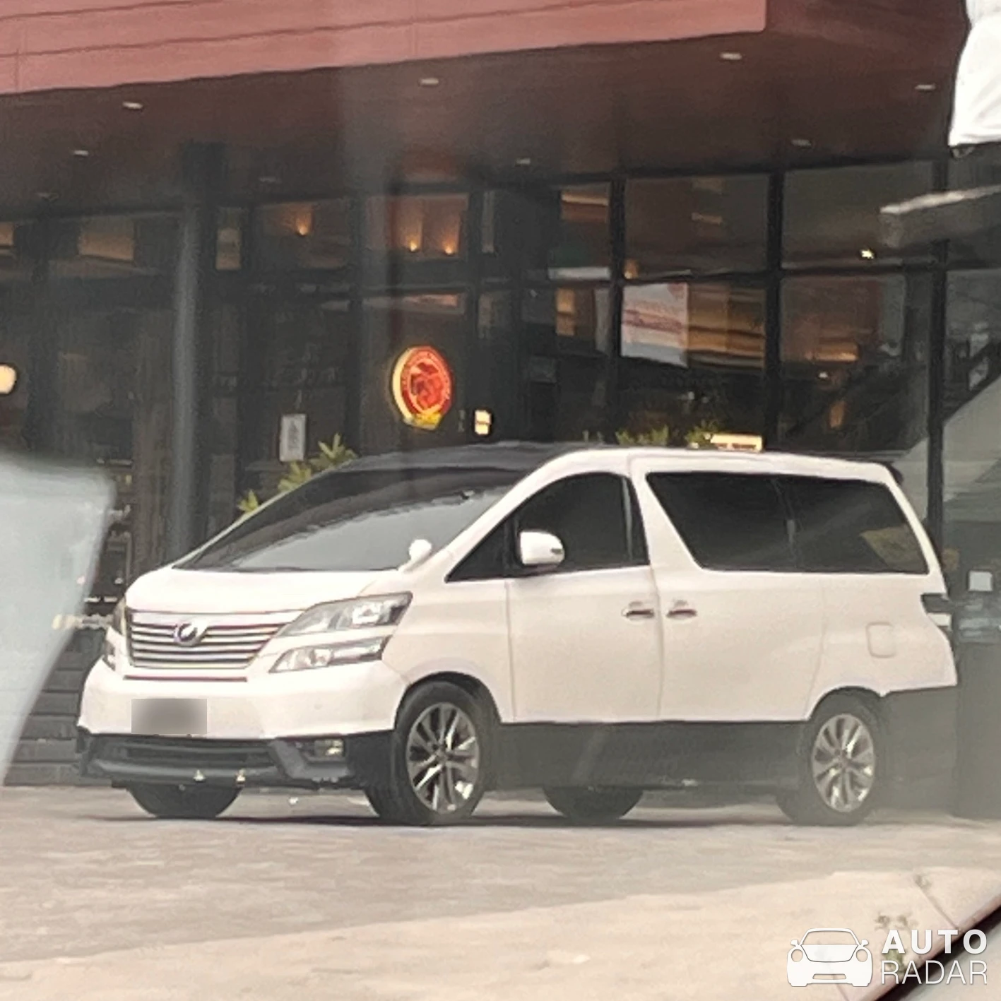 Toyota Vellfire spotted