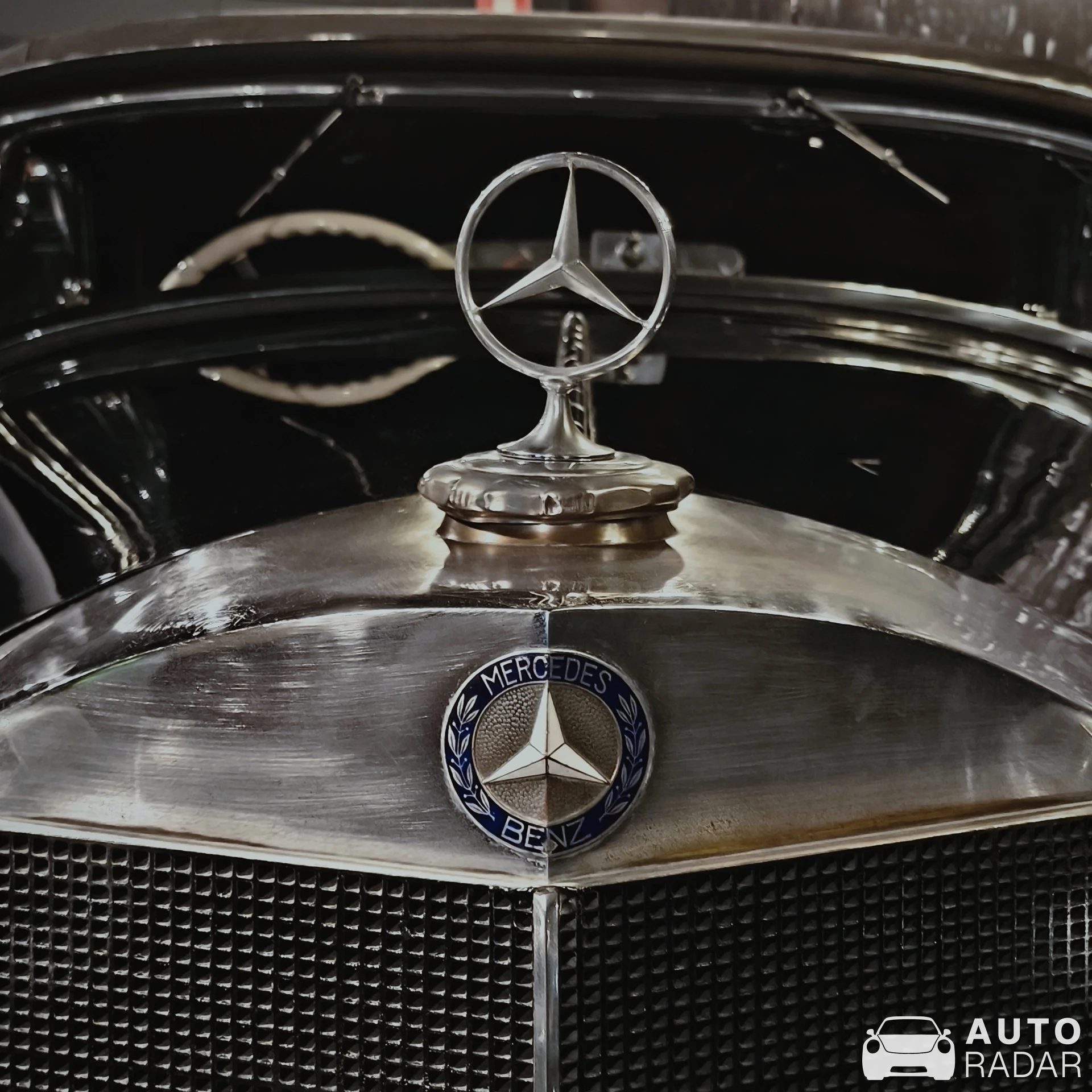 Mercedes-Benz 540K spotted in Torino