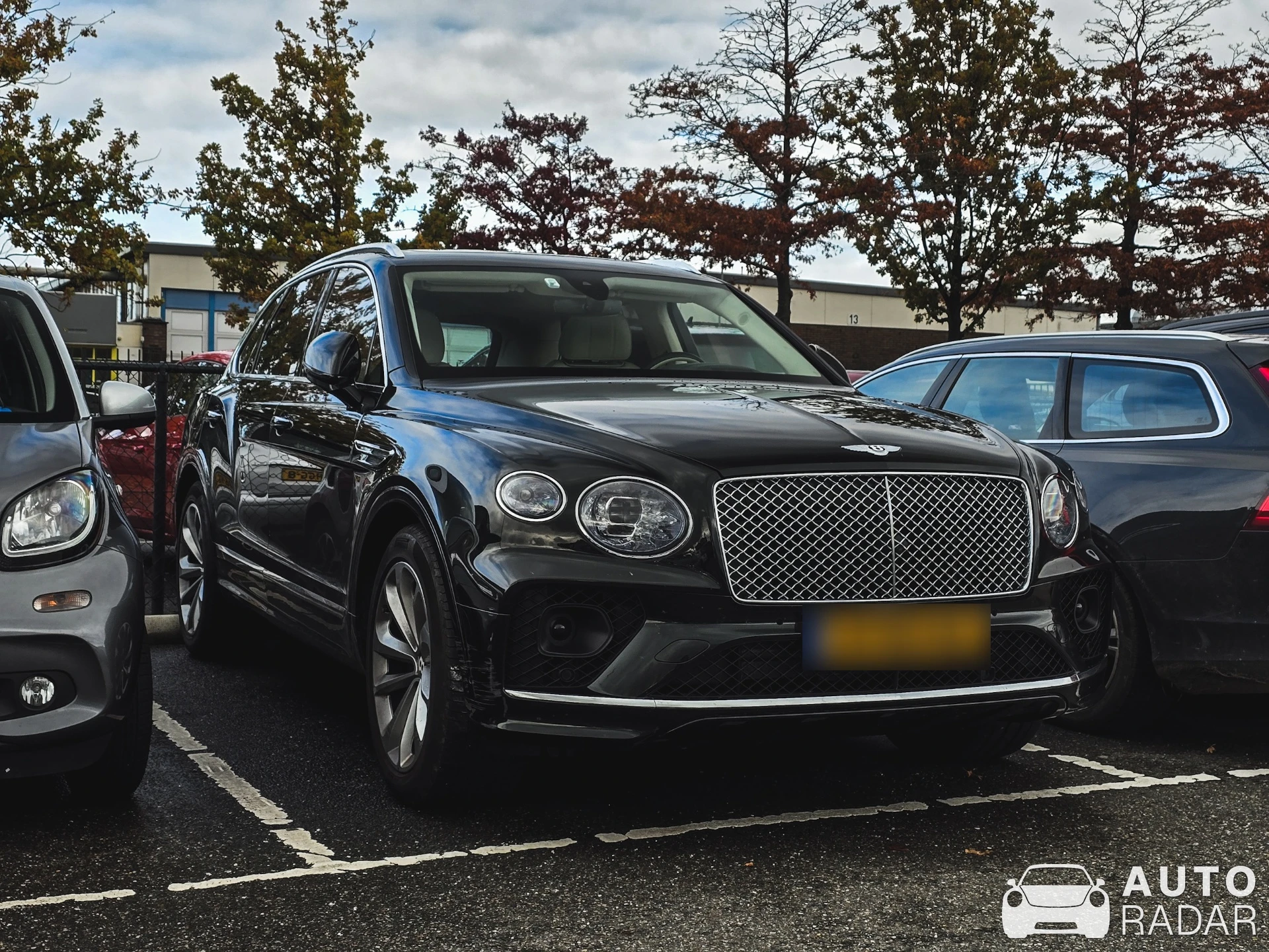 Bentley Bentayga Hybrid 2021 spotted in Rotterdam