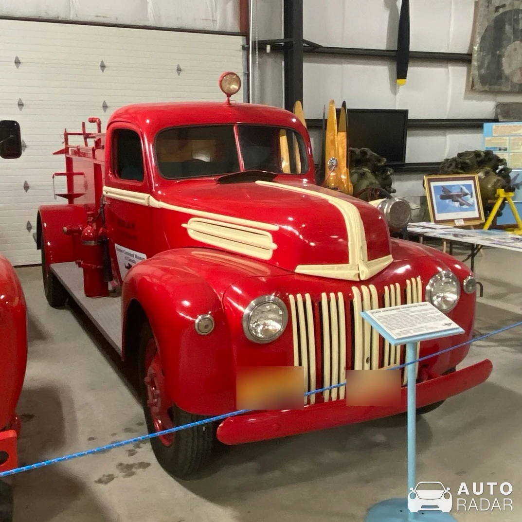 Ford CMP F-60S Fire Truck Crash Tender spotted in Nanton, Canada