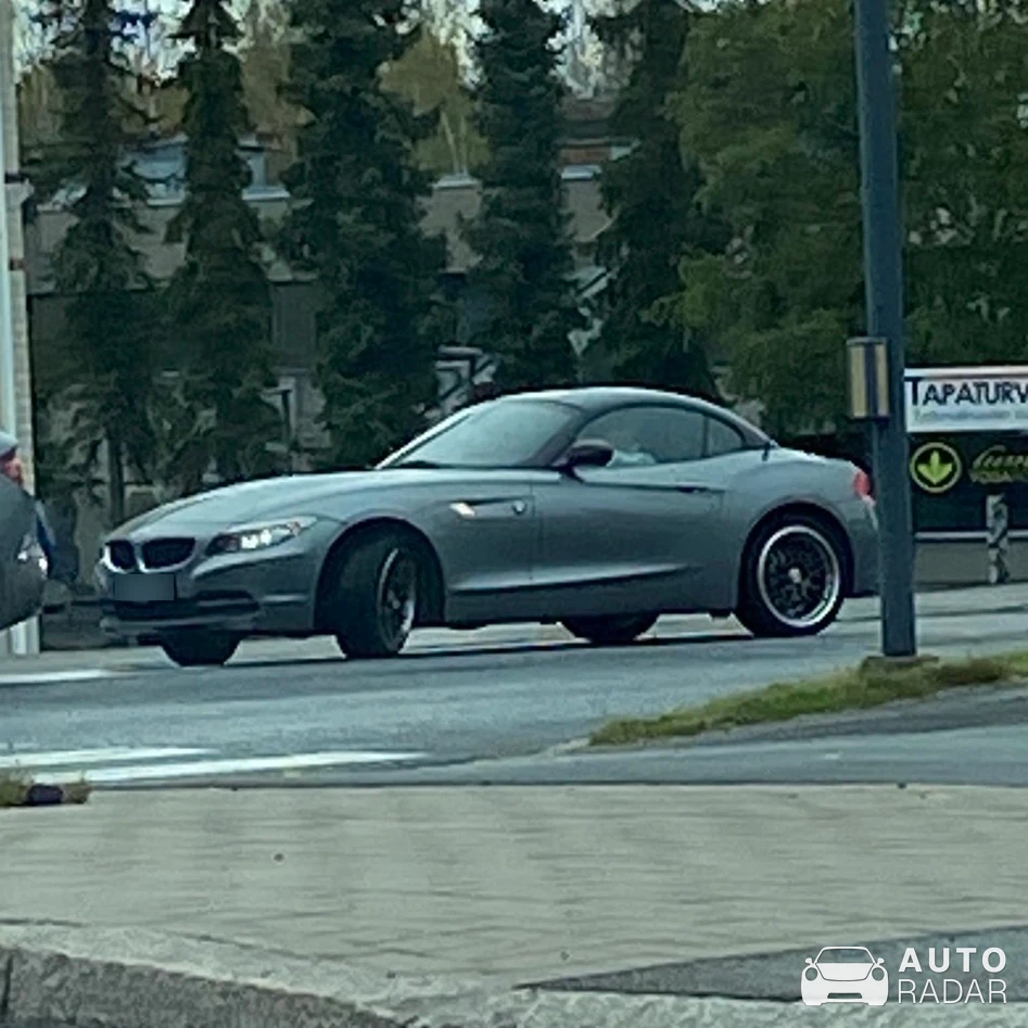 BMW Z4 E89 sDrive28i spotted in Espoo