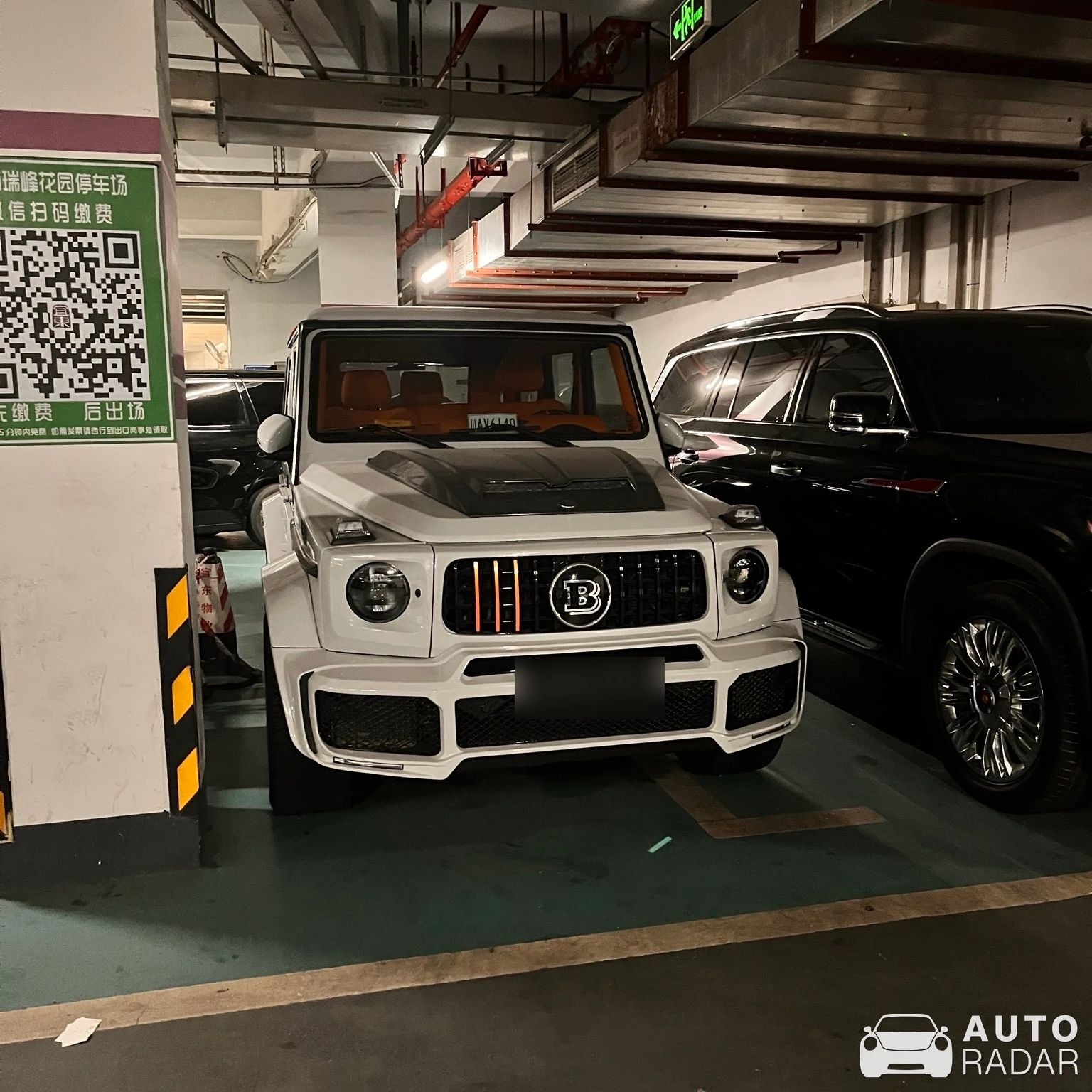 Mercedes-AMG G 63 W463 2018 Manhart G700 Inferno spotted in Shen Zhen Shi