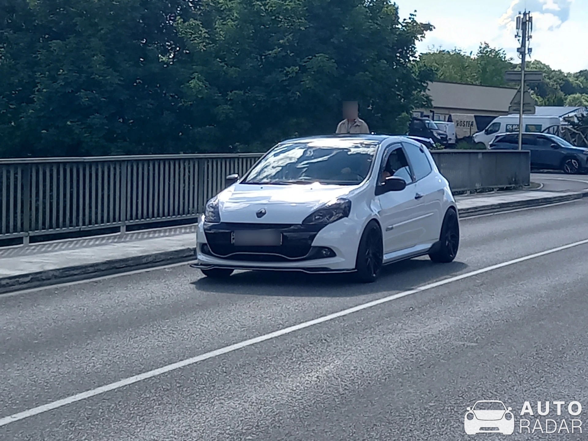 Renault Clio V6 Phase II spotted in Annecy