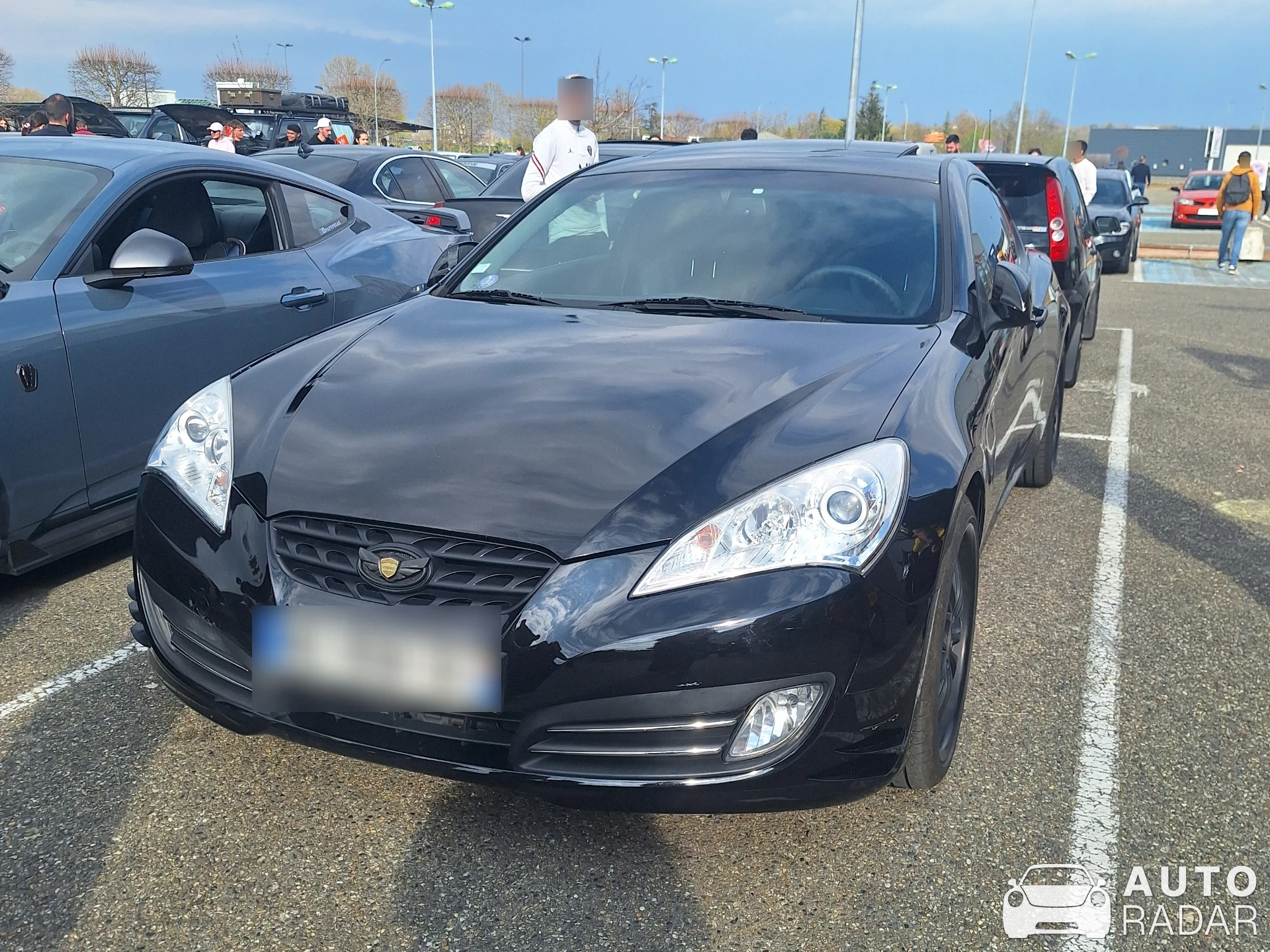 Hyundai Genesis spotted in Montauban