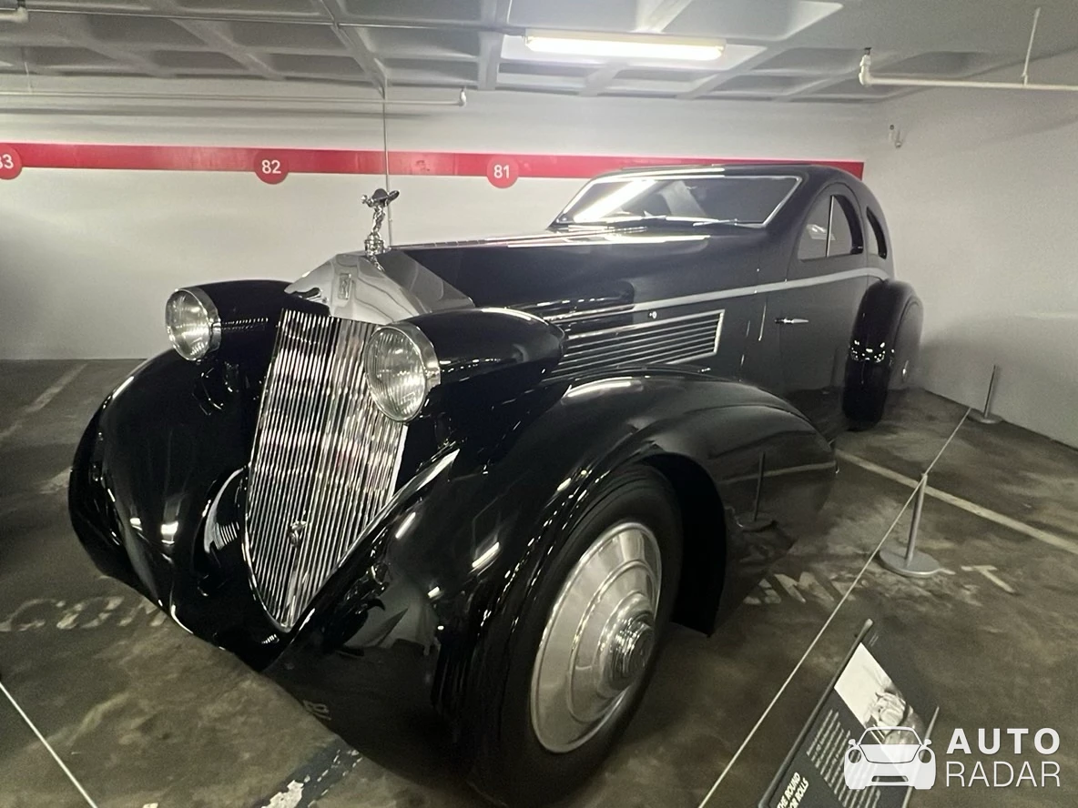 Rolls-Royce Phantom Coupé Series II spotted in Los Angeles