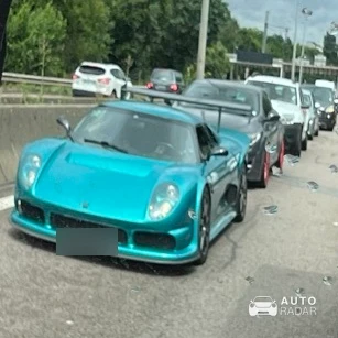 Noble M400 spotted in Rouen