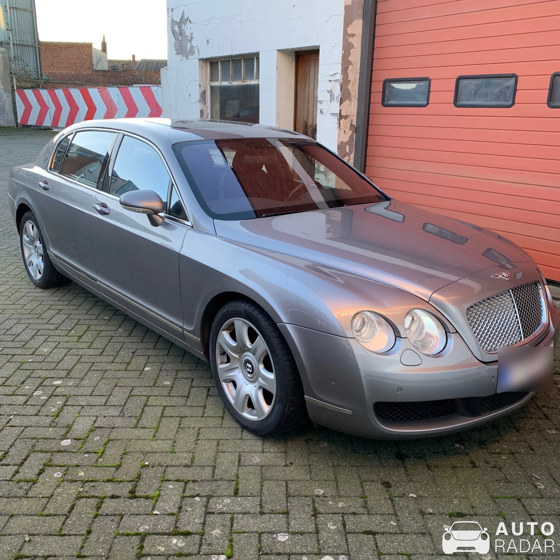 Bentley Flying Spur V8 spotted in Antwerpen, België