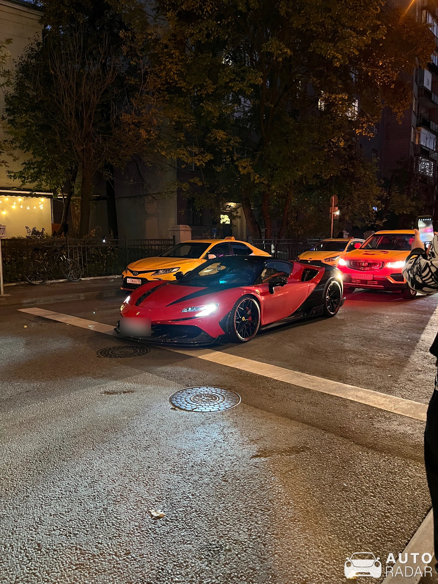Ferrari SF90 Spider spotted in Москва, Россия