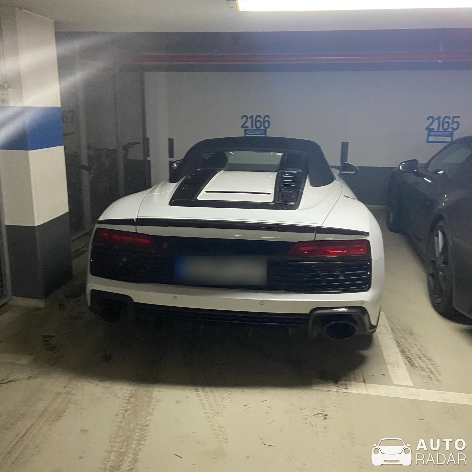 Audi R8 V10 Spyder Performance spotted in Köln, Deutschland